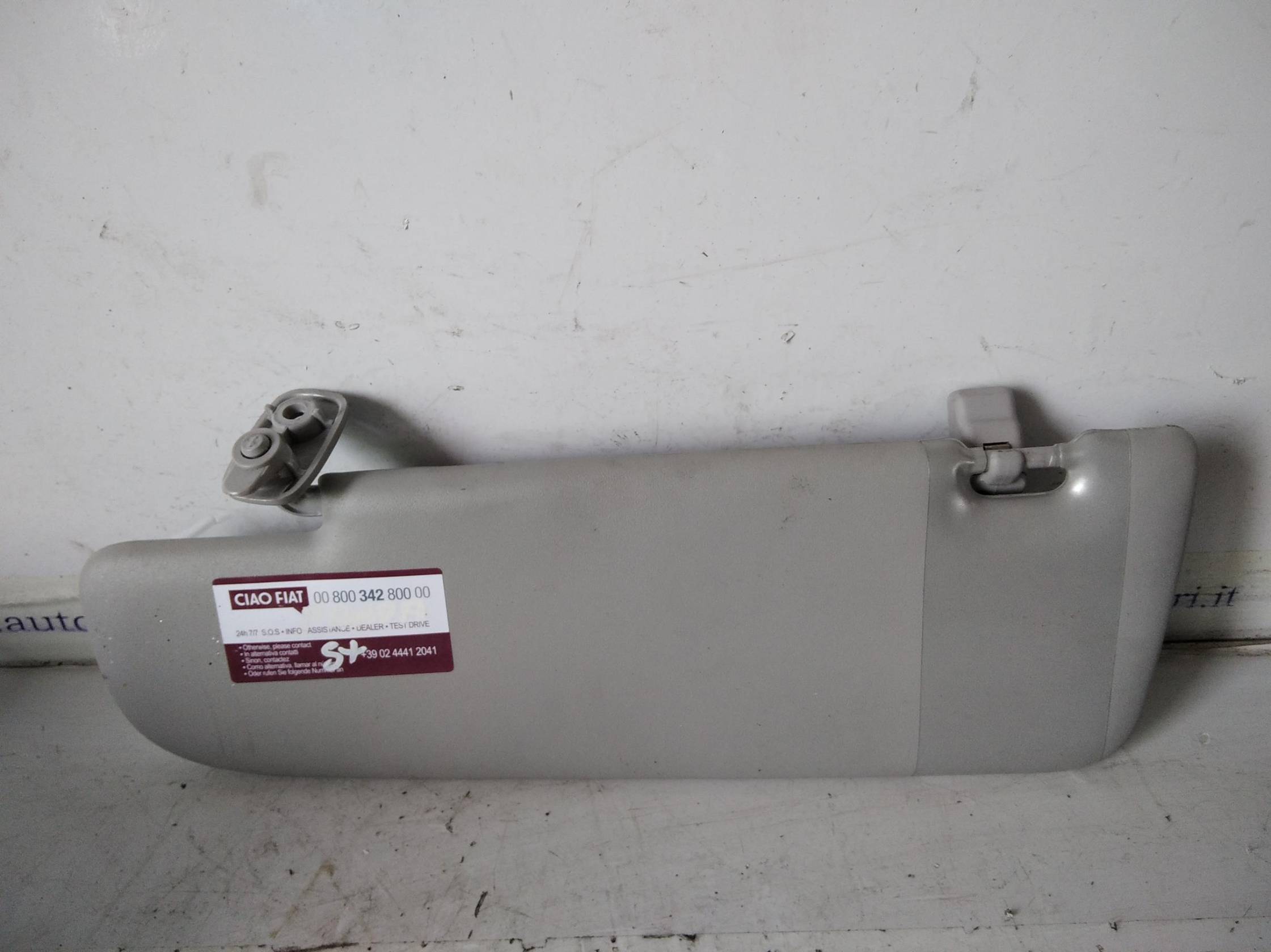 Aletta parasole parabrezza sx.